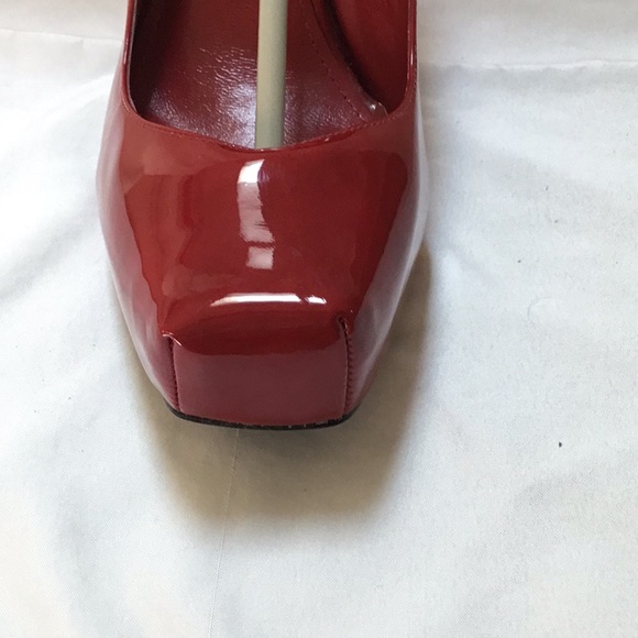 ALDO Red Pumps - Picture 2 of 8